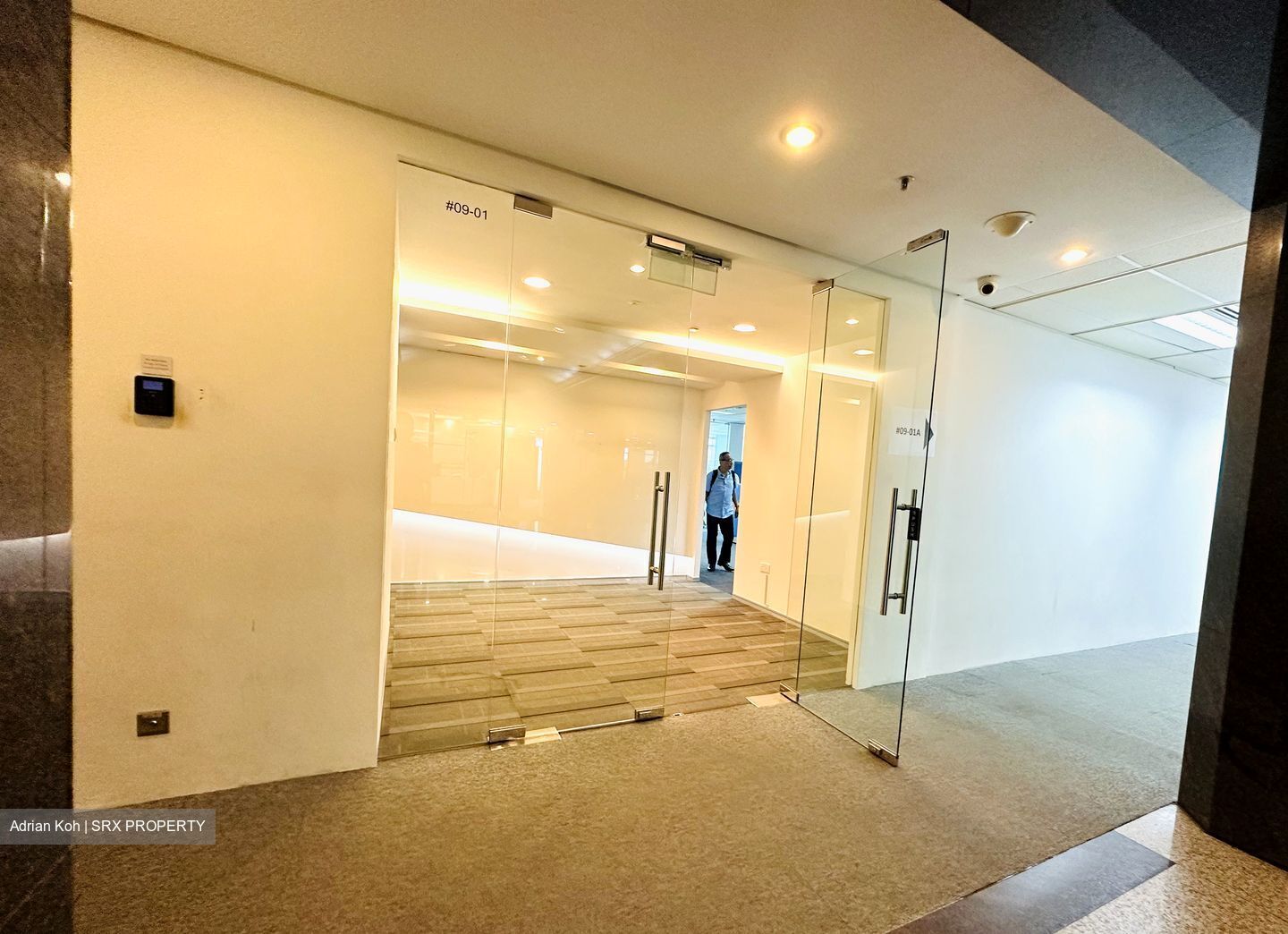 Tampines MRT (D18), Office #427301681